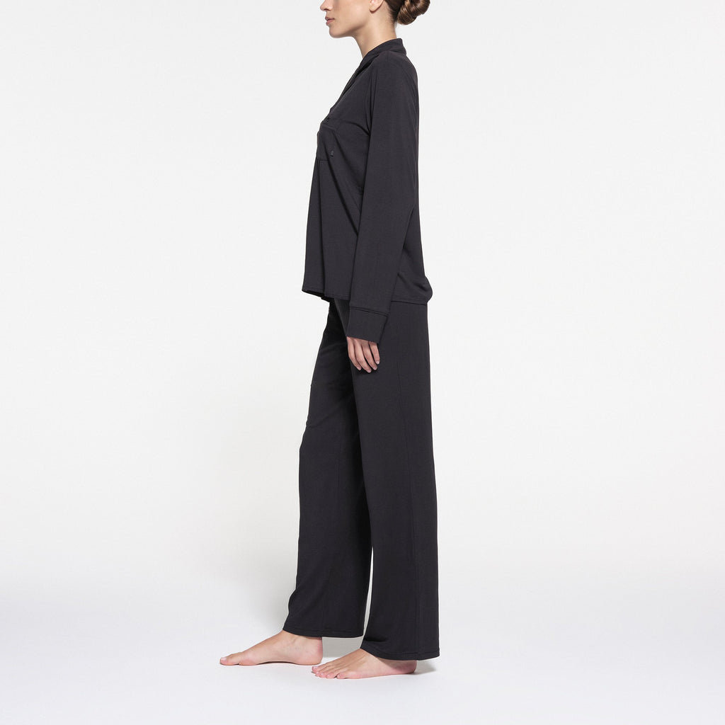 SKIMS SLEEP LONG SLEEVE BUTTON UP SET | ONYX